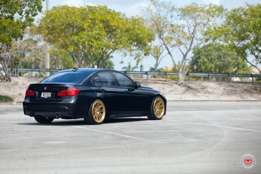  BMW 335i Sedan on Vossen Wheels (CL-107) 2017 года  (фото 26 из 30)